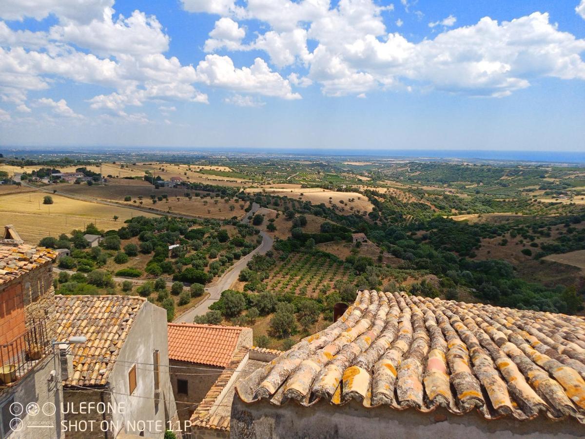 Casa Vacanze " Mela " โนวาซีรี ภายนอก รูปภาพ