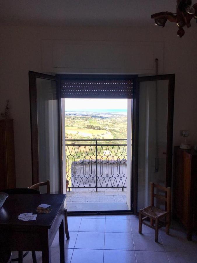 Casa Vacanze " Mela " โนวาซีรี ภายนอก รูปภาพ